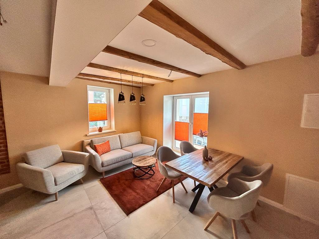 Fotos vom Apartment 3 im Ferienhaus Alte Schmiede der Familie Schlag im Weindorf Roßbach bei Naumburg im Saale-Unstrut-Weinanbaugebiet
