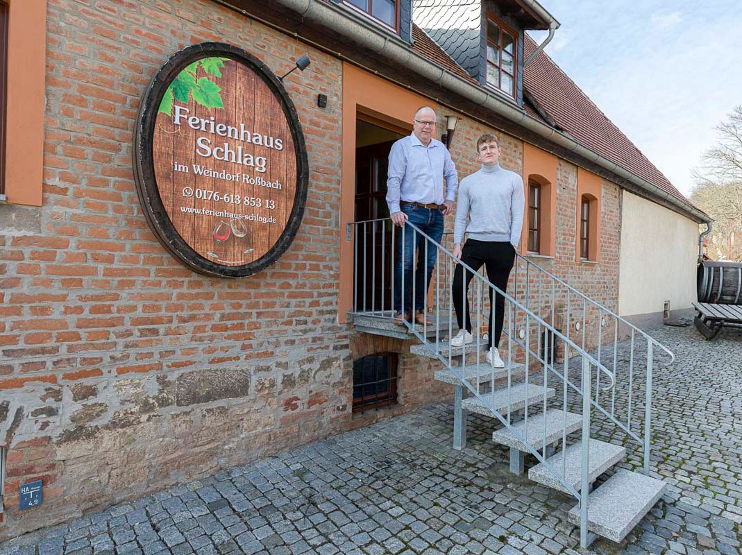 Fotos - Ferienwohnungen im Ferienhaus Schlag im Weindorf Roßbach bei Naumburg im Saale-Unstrut-Weinanbaugebiet