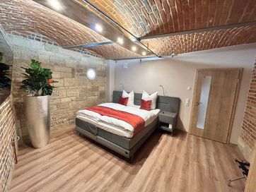 Fotos vom Apartment 1 im Ferienhaus Alte Schmiede der Familie Schlag im Weindorf Roßbach bei Naumburg im Saale-Unstrut-Weinanbaugebiet