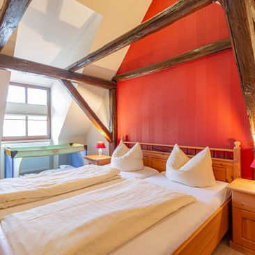Bilder der FeWo 2 von Ferienwohnungen im Ferienhaus Schlag im Weindorf Roßbach bei Naumburg im Saale-Unstrut-Weinanbaugebiet